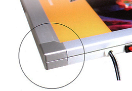 EGライトパネル構造解説・厚さ20mmの薄型設計・アール面取りの安全設計